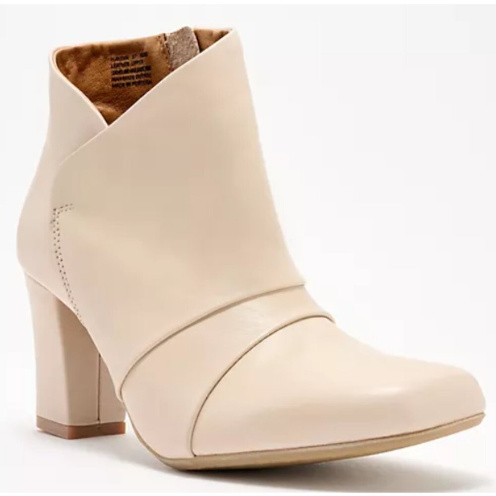 NEW MIZ MOOZ Made In Portugal Leather Haydin Booties in cream for women 825 6m3